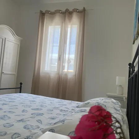 Dora Apartment *